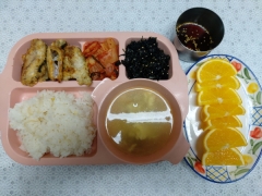 콩나물밥/양념장
북엇국
고등어구이
김자반볶음
김치
과일