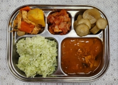 클로렐라라이스밥
참치김치국
순살닭고구마볶음
오이피클
김치류